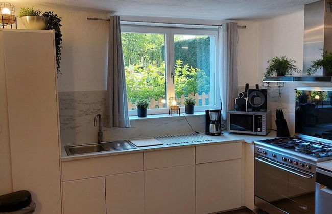 Modern Holiday Home with Hot Tub & Sauna in Ardennes - Photo 13