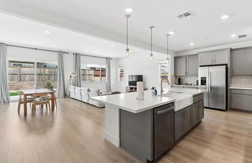 Spacious new house in Folsom Ranch 4BD and 3BA with backyard and BBQ grill - Foto 5