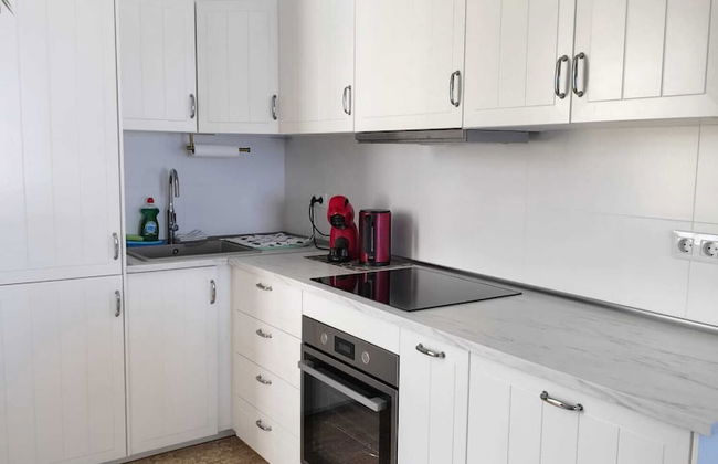 Apartment Edith - Ocean View Just Above the Beach - Photo 4