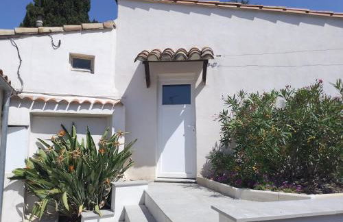 Le Logis du Moulin Gîte avec Jacuzzi, à 800m de la Cité Médiévale - Foto 23