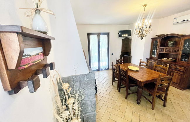 Pool, Jacuzzi and Events Room - Charming Villa in Umbria - Sleeps 24 - Lake View - Foto 35