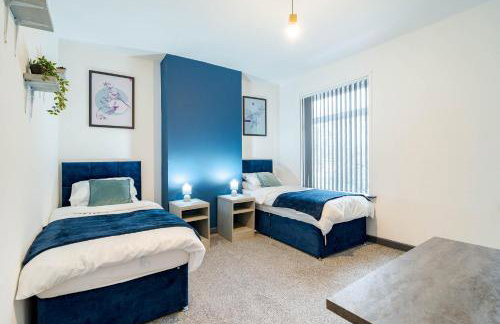 Spacious 3-Bedroom Home Near City Centre with Parking - Foto 31