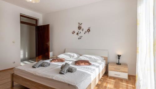 Villa Marić, a charming villa with a beautiful poolside - Foto 4, towels