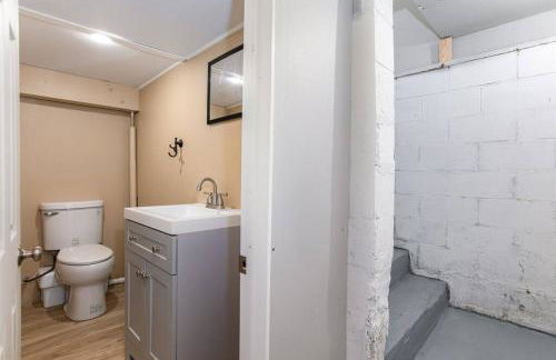 Cozy 2-Bedroom Home Near Notre Dame - Perfect for Game Day Weekend - Foto 12