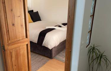 Cosy Flat behind a CreekBeach in Grays - Foto 34