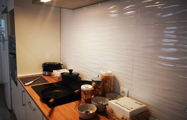 "room in Guest Room - Hostel Próximo A Praia P/ Surf Na Caparica" - Photo 14