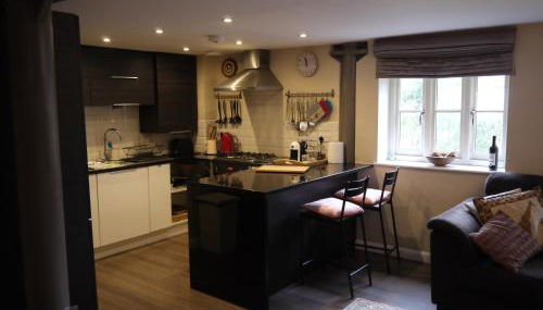 Old Brewery home with pool and gym access - Foto 4