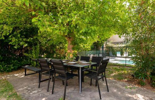 Big House - Parking Privée - Piscine - Wifi - tout équipée - Foto 11