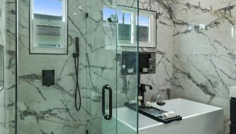 Historic Waterfront estate With Yard & Modern Kitchen - Foto 4