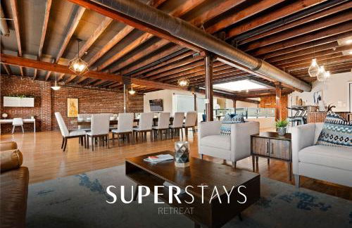 Sleep24 13Beds 8BR 6BA Swepson Retreat KING - Foto 1