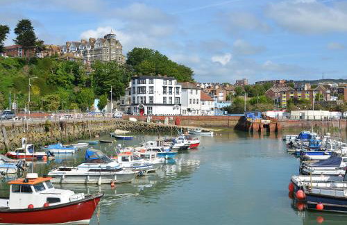 Folkestone Central - Foto 24