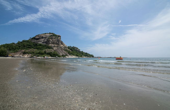 First Choice Grand Suites - Photo 56