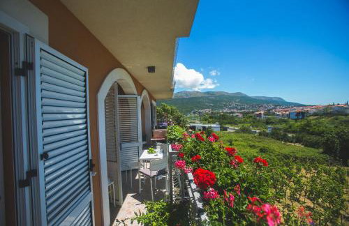 Apartments MEC & TIK - Photo 37