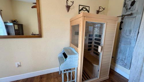 Red Rooster Family Cabin w/Hot Tub+Fire Pit+View - Foto 2