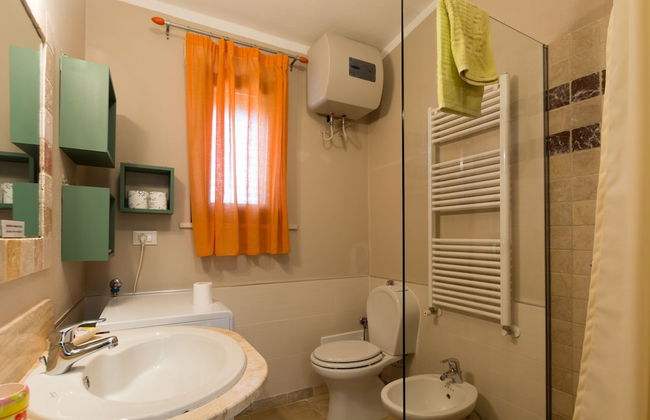 Lamia Vite - Foto 20