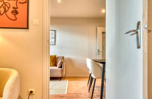 Le Panoramique - Grand T2 métro B Oullins - Foto 18