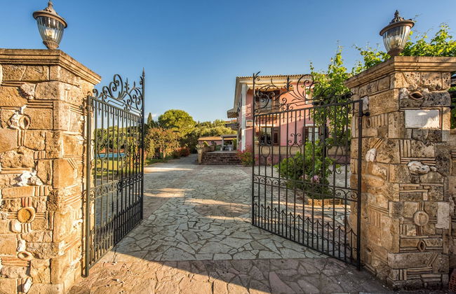 Sarakino The House of Literature - Photo 55