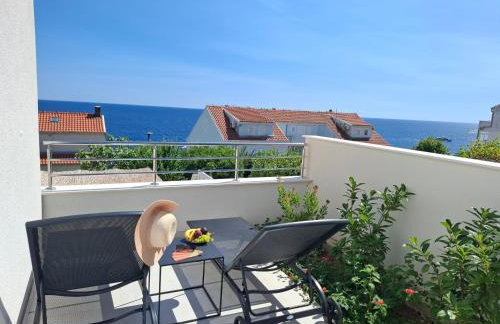 Tiki Studio - Foto 1