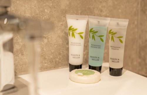 Four Bedroom House - Parking - Garden - Netflix 22C - Foto 21