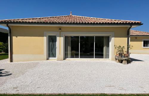 Gite L'Entraxe très lumineux au cœur de Saint Didier - Foto 2