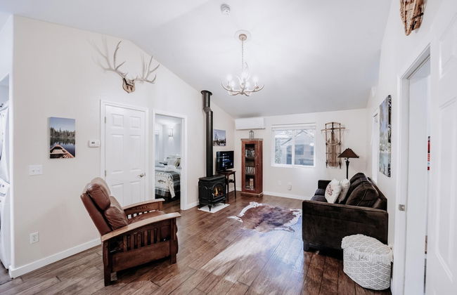 16GS - Hot Tub - BBQ - Pets Ok - Sleeps 2 - Foto 47