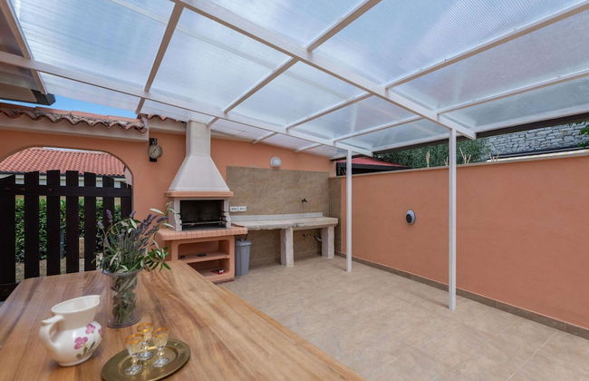 Stylish Villa in Buje With Outdoor Kitchen - Foto 26