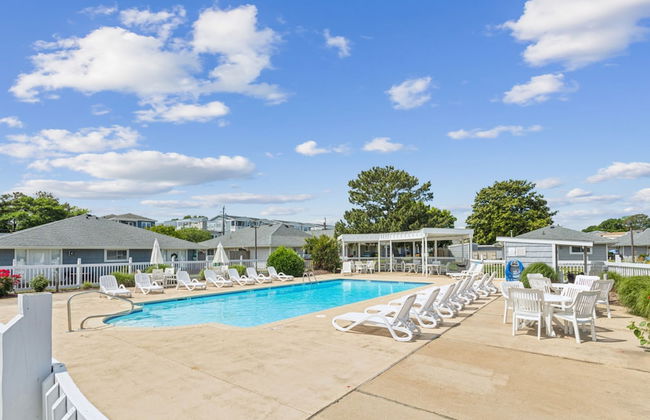 Retro Turtle Reef Condo 1 Block From Beach w Pool - Foto 48