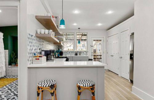 Gorgeous Home with Heated Pool In Downtown! - Foto 12