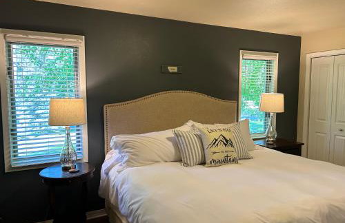 Whitefish Home, 3 BED 2 BATH, Sleeps 7, Hot Tub, AC - Foto 8