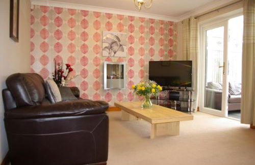 Portland Mews - 3 Bed Holiday Home By Premier Serviced Accommodation - Photo 3