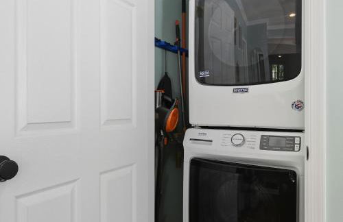 Bright & Spacious 3BR Cottage Minutes to DC - Foto 25