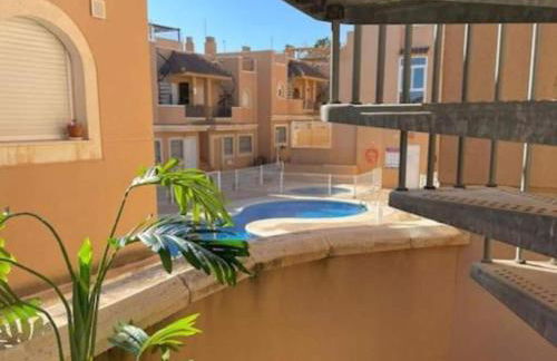 Inviting holiday home with pool - Foto 28