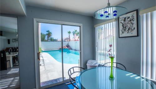 Luxury 1900 SQ FT House Huge 46 FT Pool & Hot SPA - Foto 5