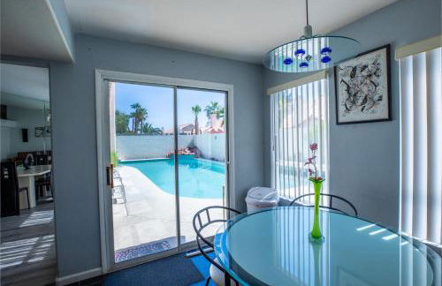 Luxury 1900 SQ FT House Huge 46 FT Pool & Hot SPA - Foto 5