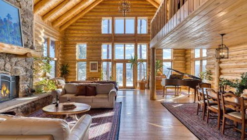 Sleeps 20 Secluded 7BDR Retreat on 71 Priv Acres Elkstone Lodge by AvantStay - Foto 3, Other