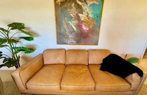 Epic Views, Huge House, Acres of J-Trees to explore, Hot Tub, Pool, AC, and Mini-Golf - Foto 19