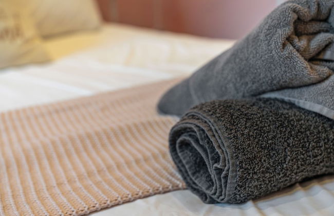 Vibrant Spacious Apartment In West End - Foto 8