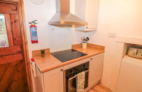 Honeysuckle Cottage - Photo 11