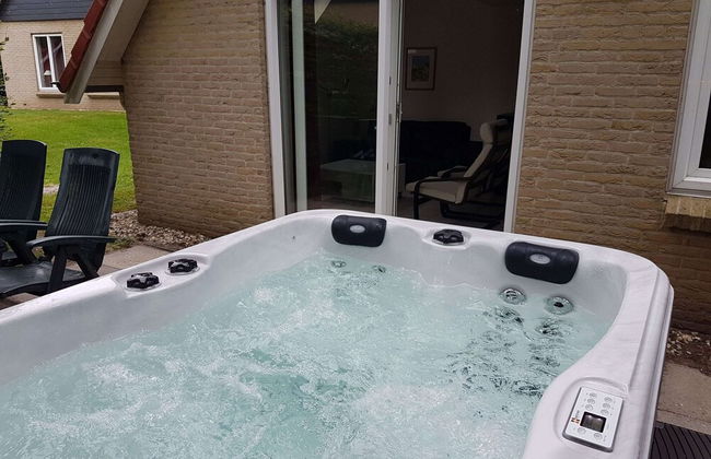 Holiday Home With a Jacuzzi, 20 km. From Assen - Foto 9
