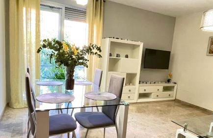 Confort a un paso del Casco Histórico, parking gratis en el mismo edificio - Foto 3