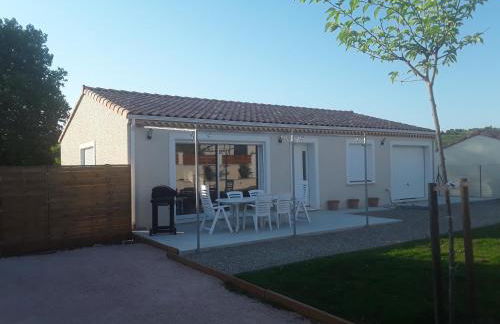 Maison individuelle neuve avec piscine - Foto 1