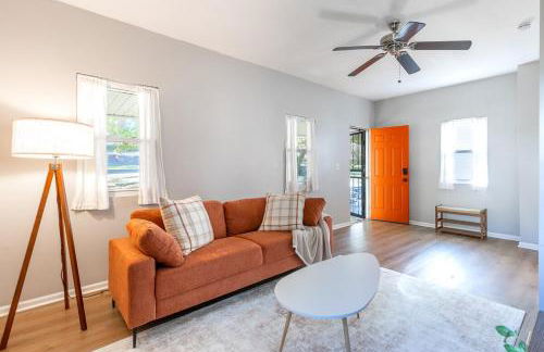 Lil Nugget Cozy Retreat with Private Fenced Yard - Foto 1