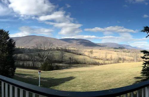 Romantic Cottage Getaway with Stunning Views of the Blue Ridge Mountains in Virginia - Foto 9