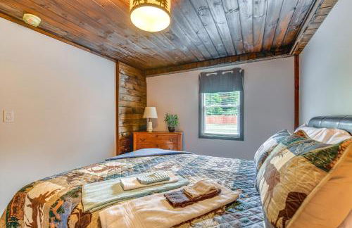 Inviting Peru Cabin with Patio, Grill and River Access - Foto 14