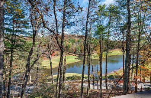 Chicadees Lake Lookout - A wood-burning fireplace, beautiful lake views, king and queen bedrooms, deck dining, and easy access t - Foto 39