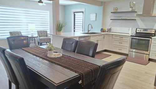 Spacious Upadated 2 King Beds Pets Welcome With Large Private and Fenced Yard Minutes to Beaches - Foto 3