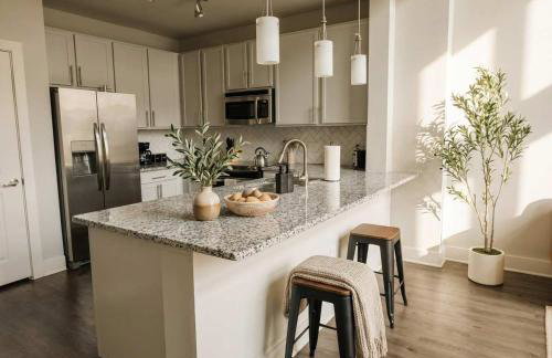 Boulevard Stays Midtown 30ft Ceilings 1BR 01 - Foto 14