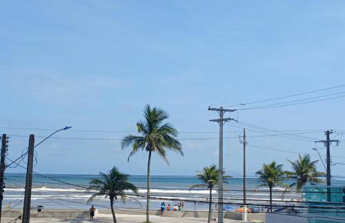20 metros da praia,garagem,sossego - Foto 1