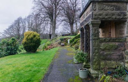 Hillside Haven, panoramic views Nr Bakewell - Photo 21