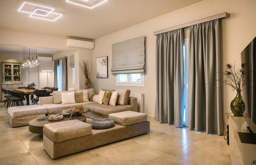 Daedalus Luxury Home - Seaview & Heated Pool - Foto 3